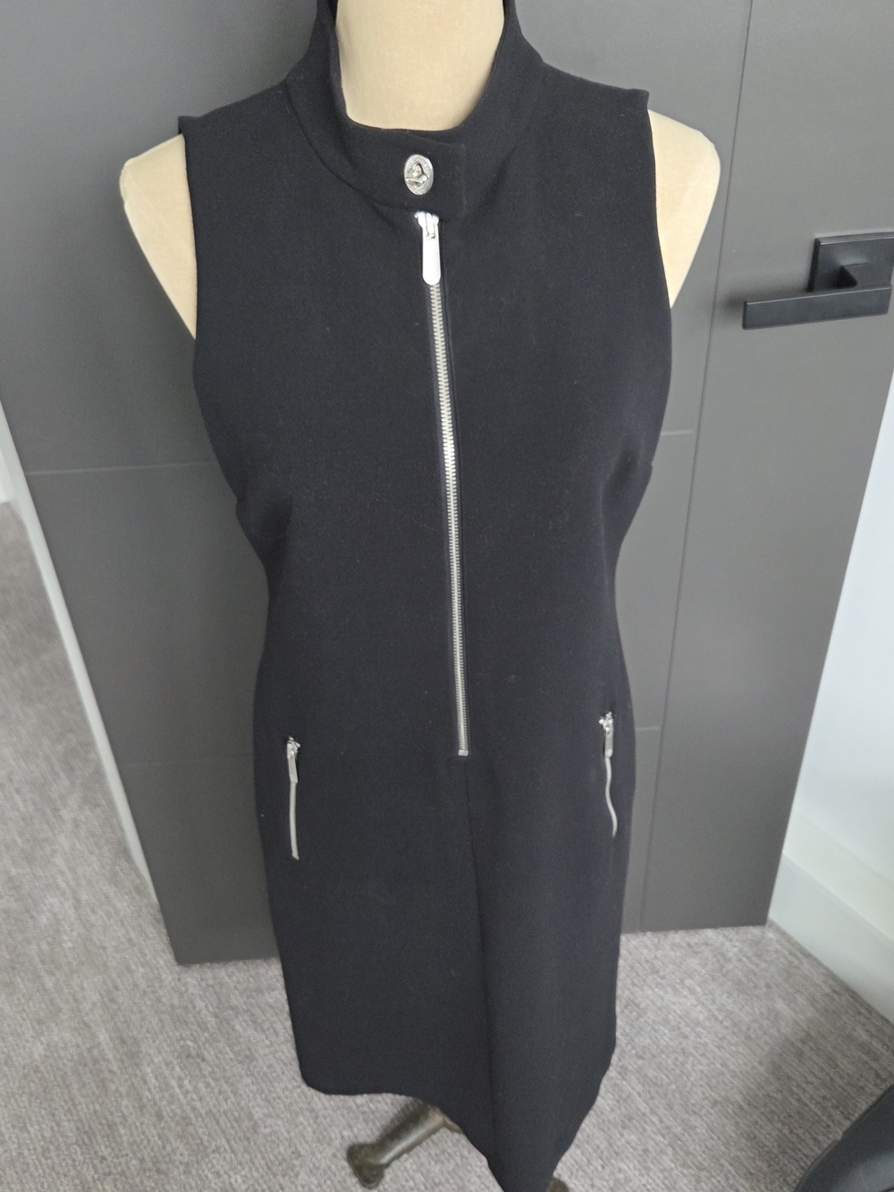 Michael Michael Kors Black Sleeveless Dress – Size 8